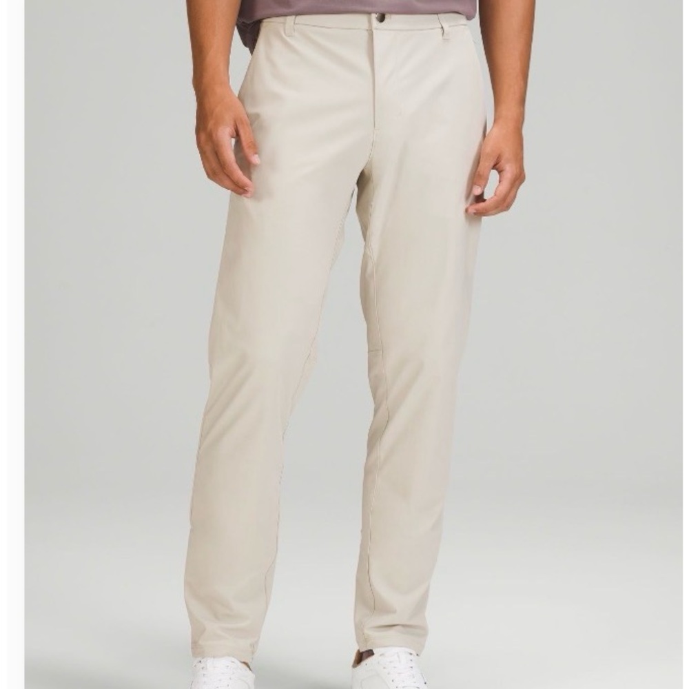 Lululemon Men’s Commission Classic Fit Pant 32” Size 31
